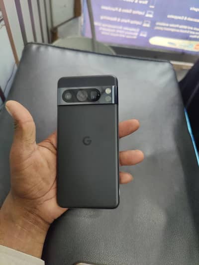 Google Pixel 8 Pro