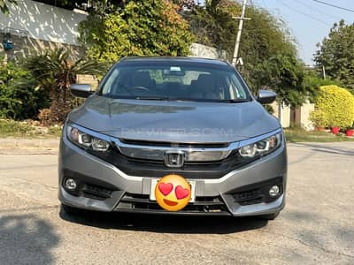 Honda Civic Oriel 1.8 i-VTEC CVT 2017