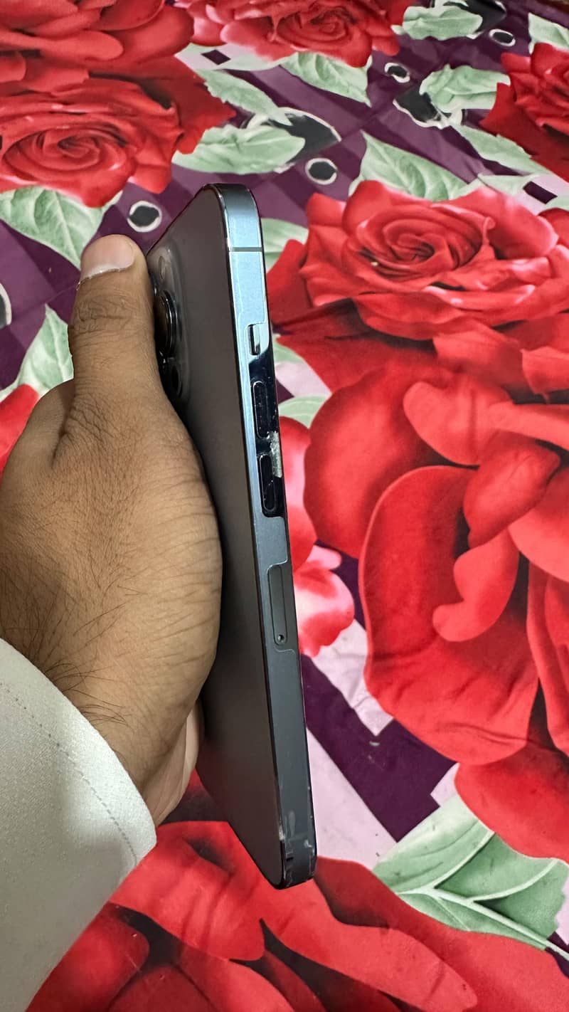Apple iPhone 13 Pro 6