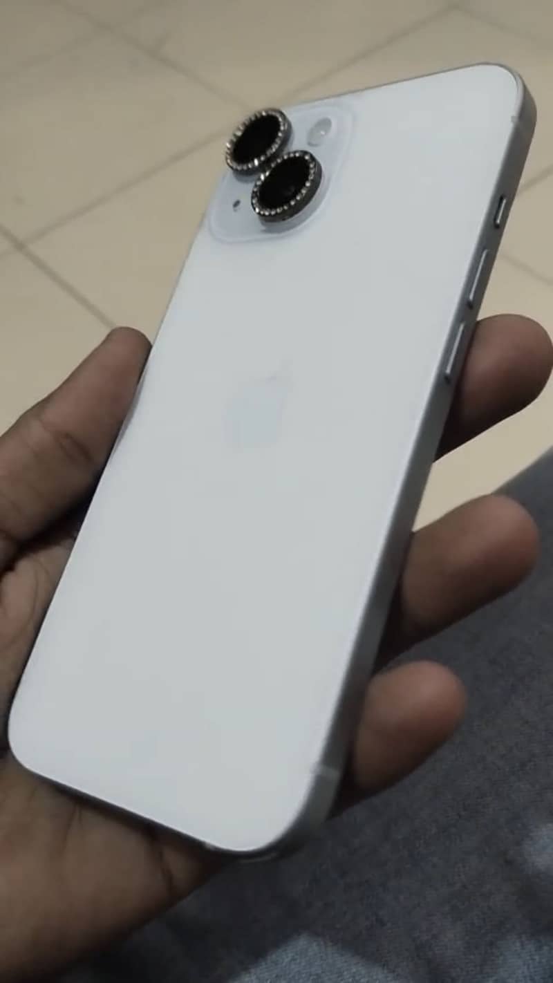 Apple iPhone 15 1