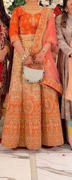 bride mehandi dress
