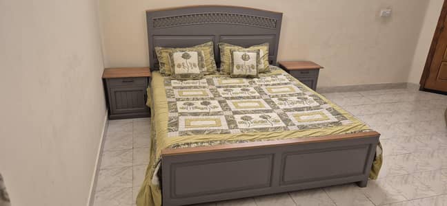 Double Bed and 2 side tables