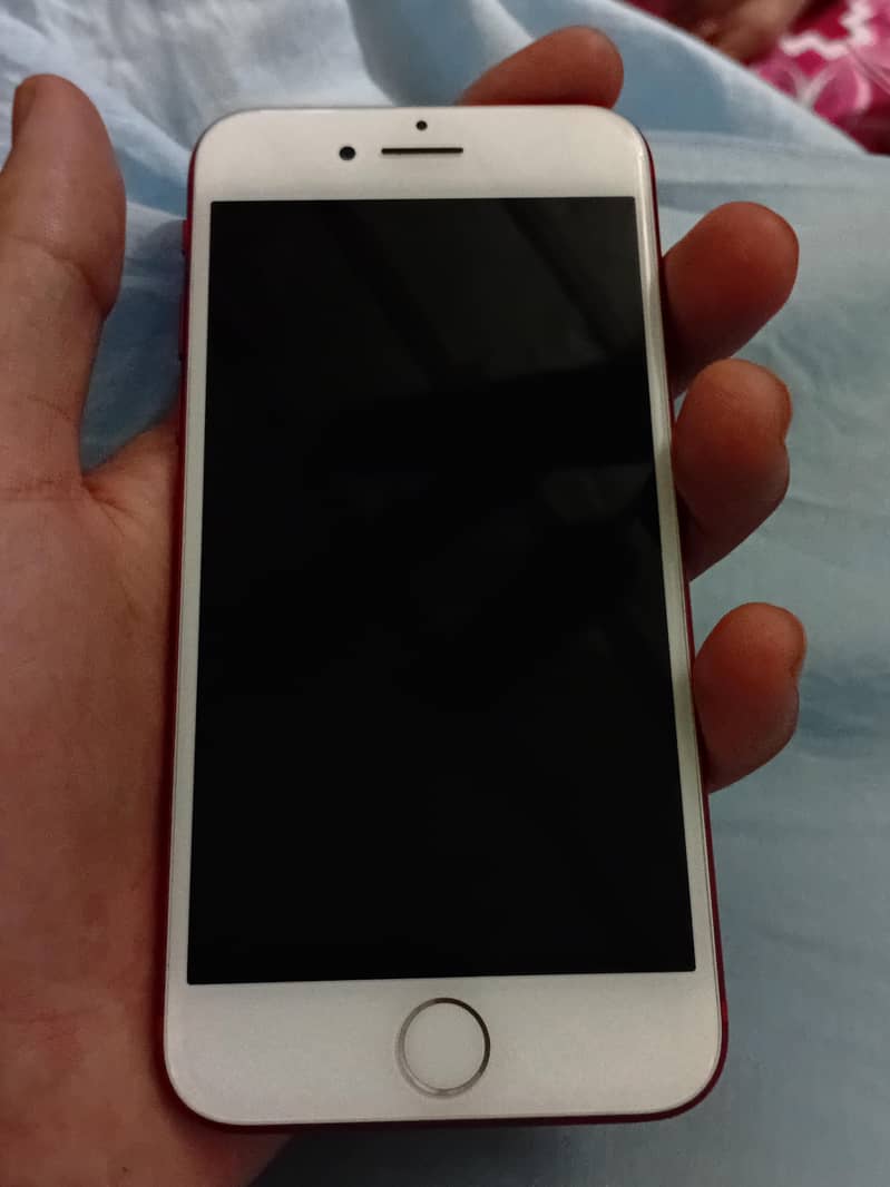 Apple iPhone 7 0