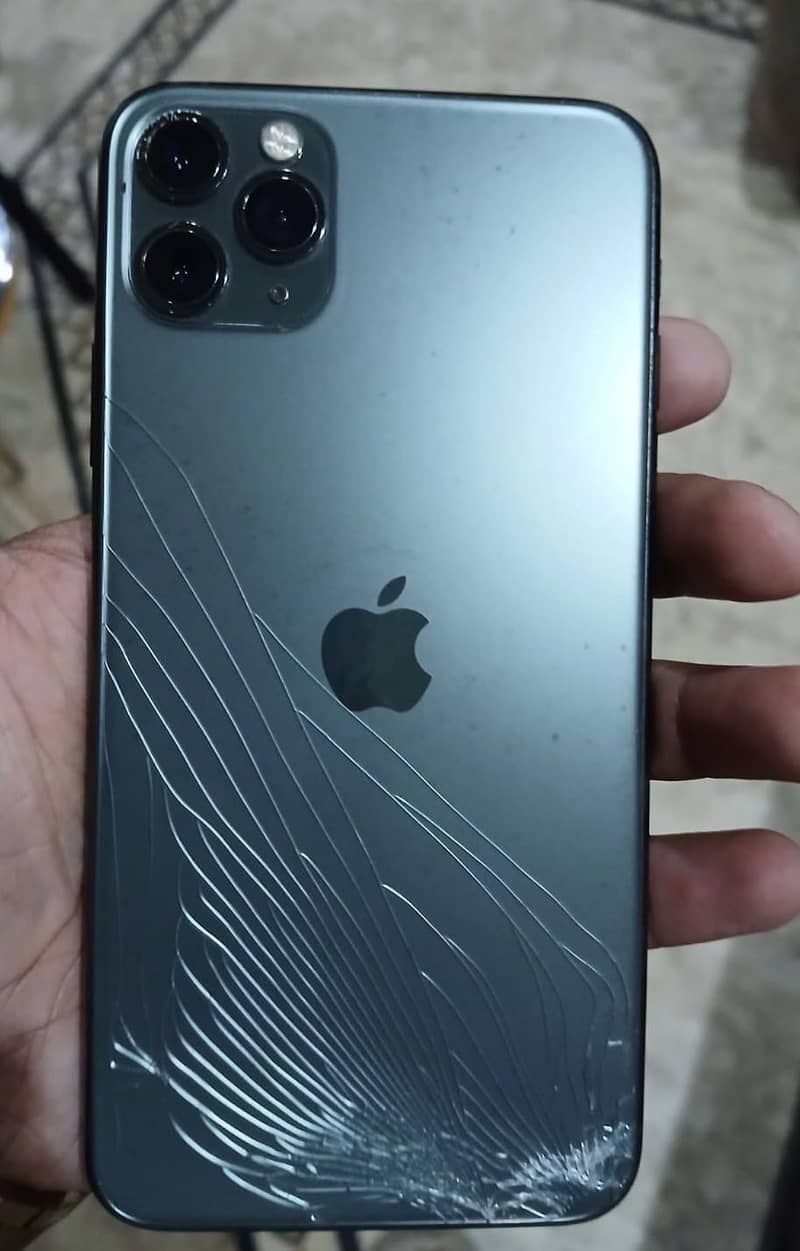 Apple iPhone 11 Pro Max 3
