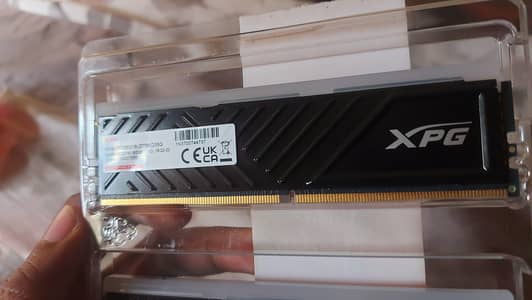 xpg 8gb 3600mhz cl18 very less used