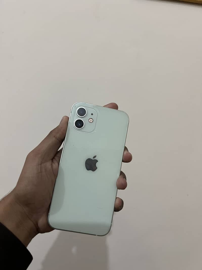 Apple iPhone 12 0