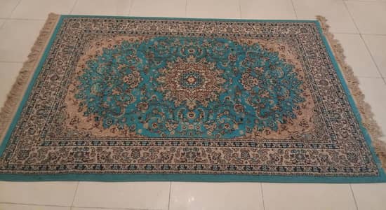 Beautiful Turkish Rug for Sale – Excellent Condition