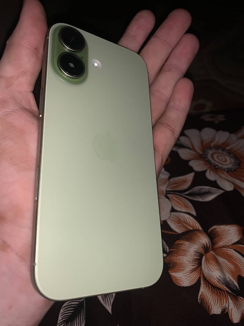 Apple iPhone 17 0