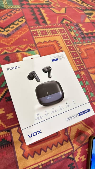 Ronin Vox R-7085 Wireless Bluetooth Earbuds for Sale