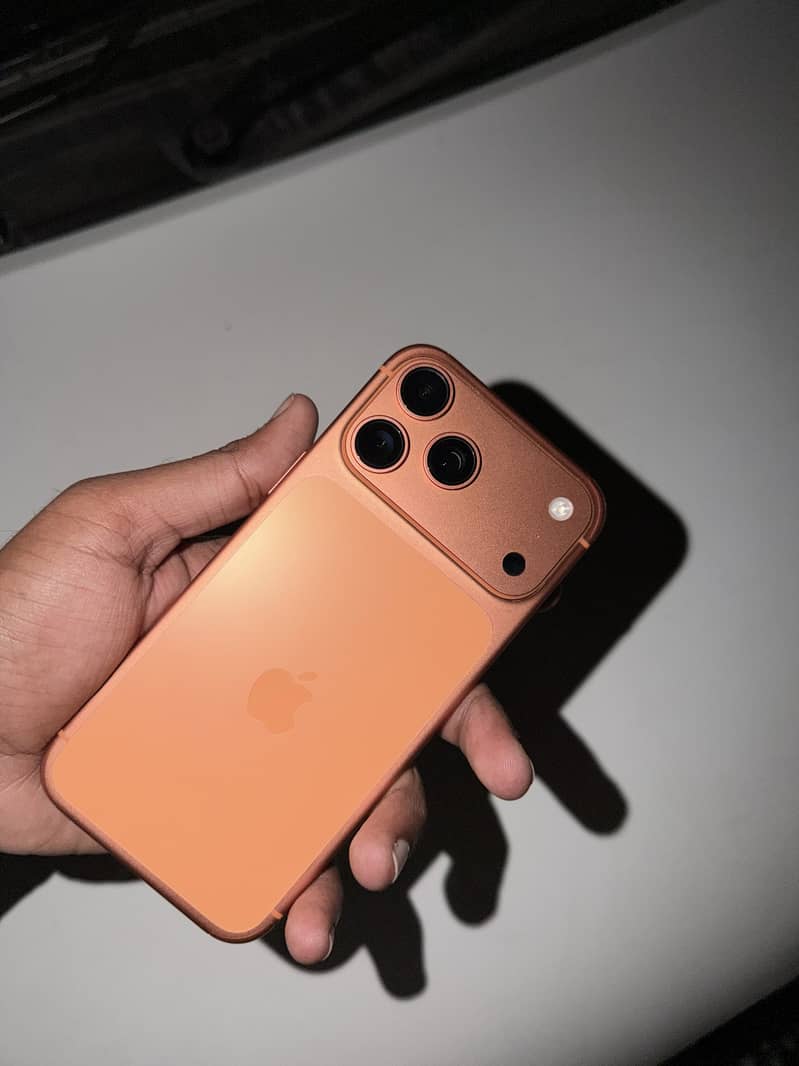 Apple iPhone 17 Pro Max 0