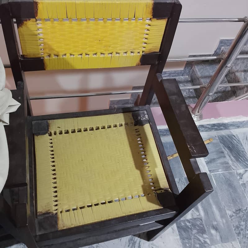 Chairs 0