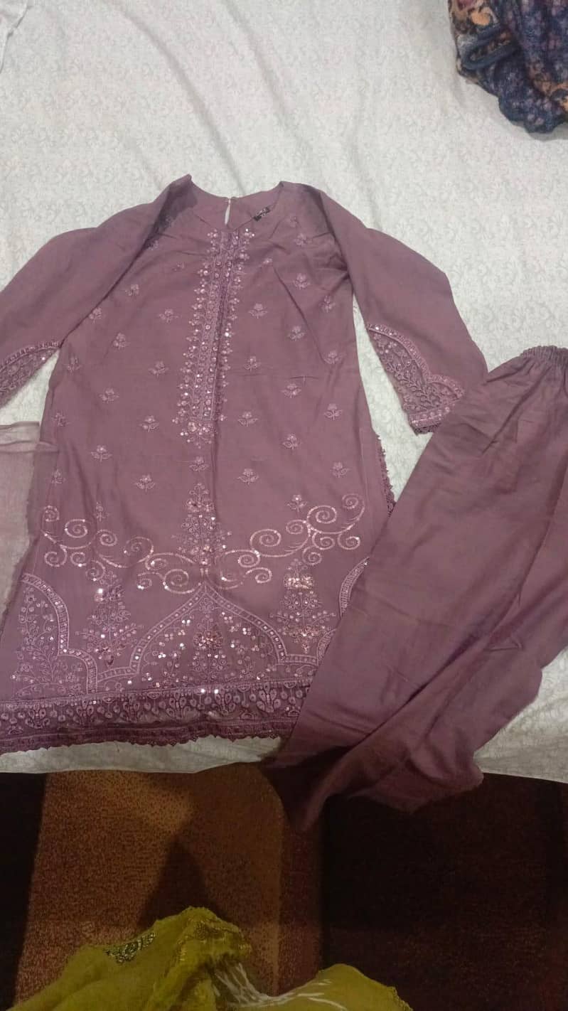 branded dress 13 Sy 14 sal ki bachi ka - Kids Clothes - 1121049929