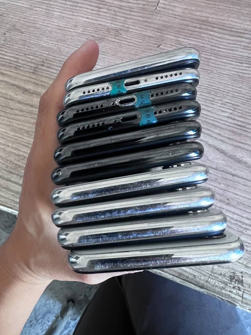 Apple iPhone X 19