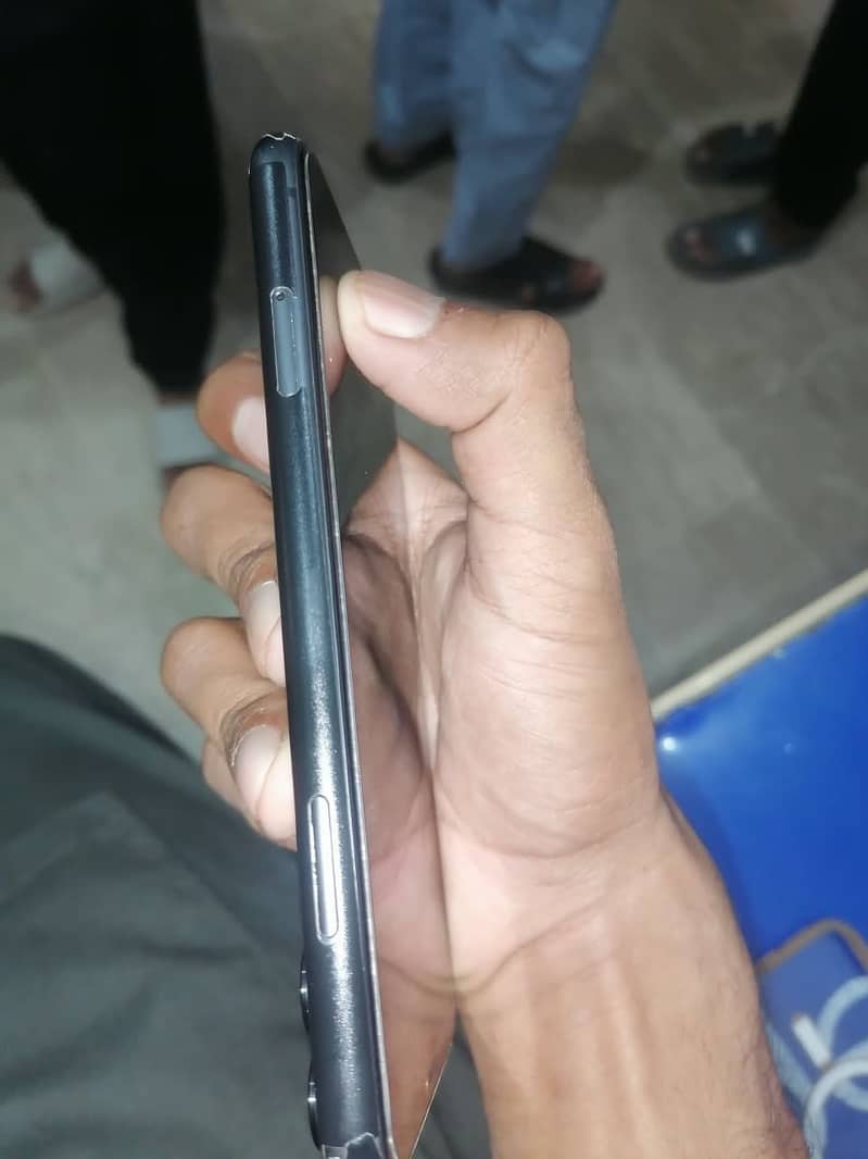 Apple iPhone 11 0