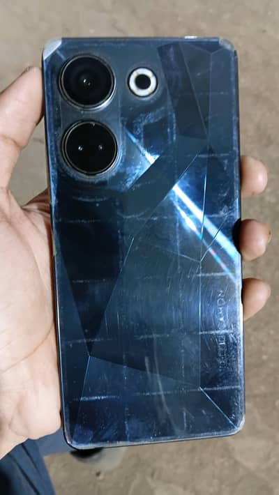 Tecno CAMON 20
