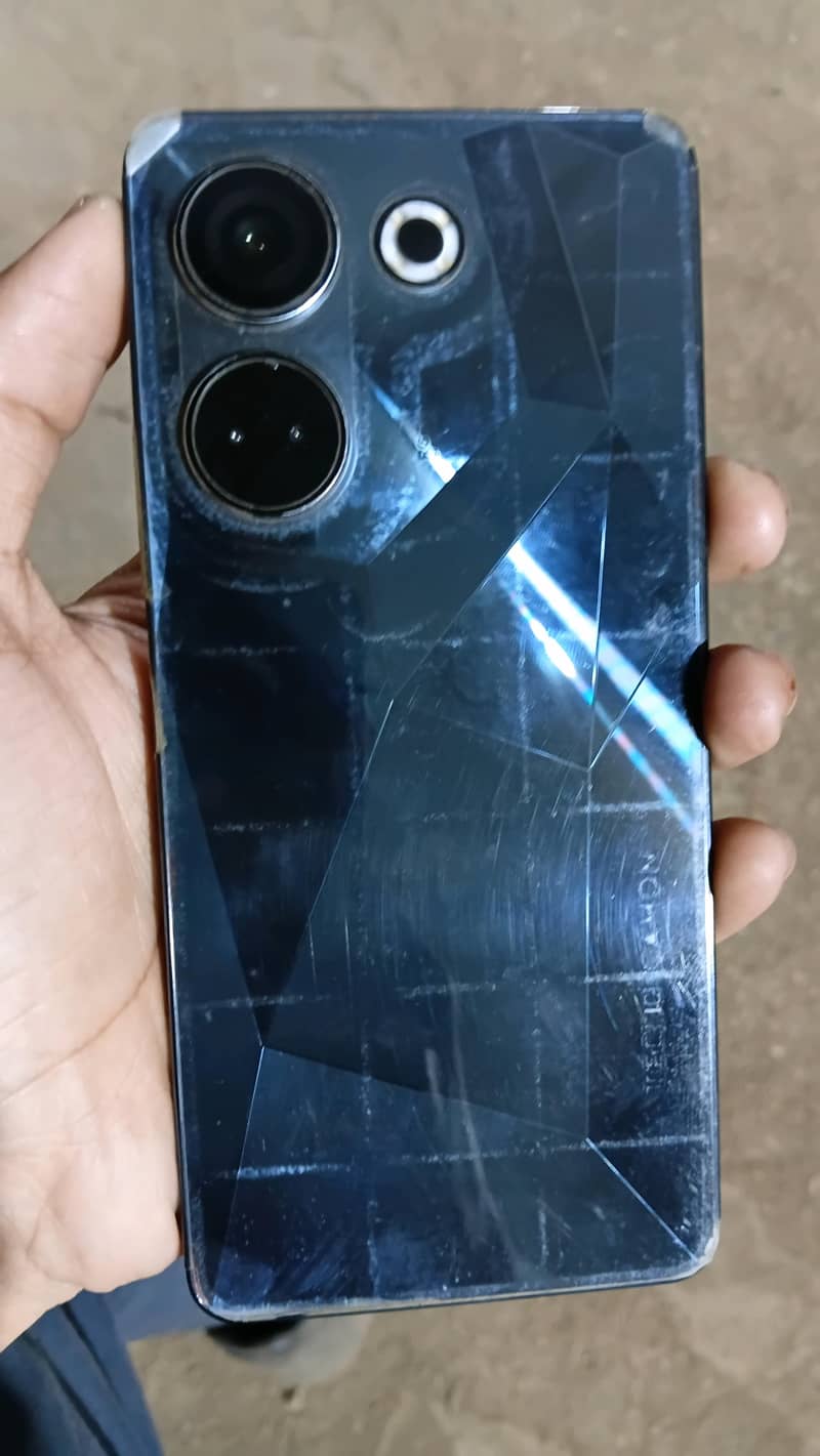 Tecno CAMON 20 0