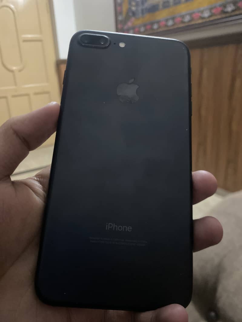Apple iPhone 7 Plus 0