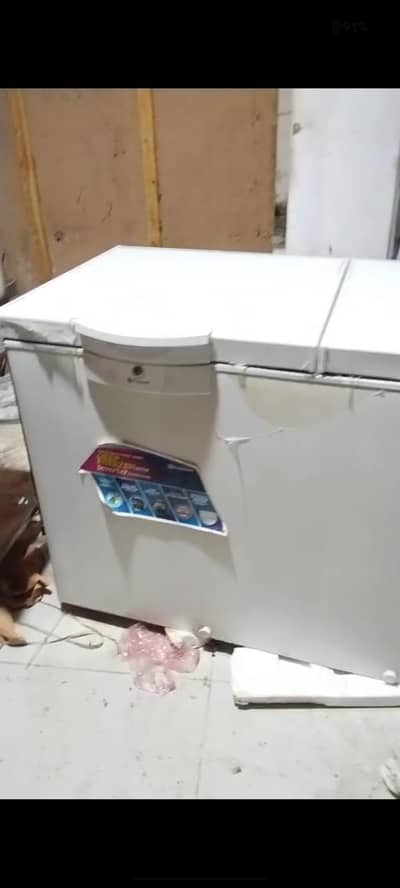 Dawlance deep freezer new Condition