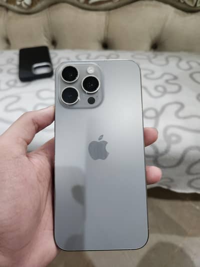 Apple iPhone 15 Pro Max