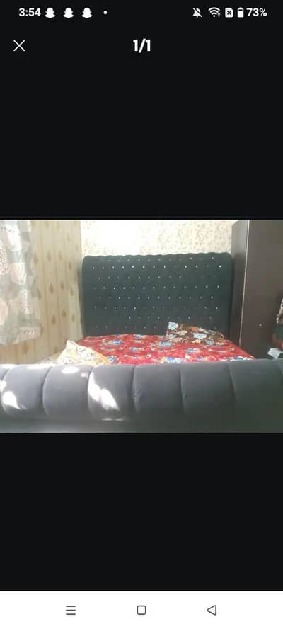 bed, sidetables