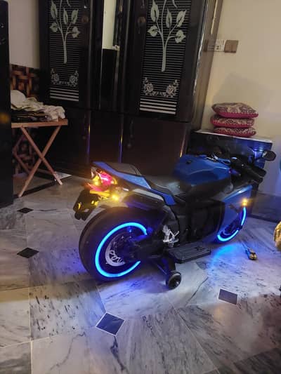Kids electric Bike blue color R1 full size