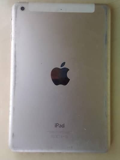 Ipad mini 2 urgent sale with cable