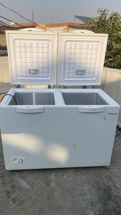 Waves Deep Freezer
