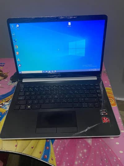 HP Ryzen 3 2gb dedicated GPU 8gb RAM 128gb SSD