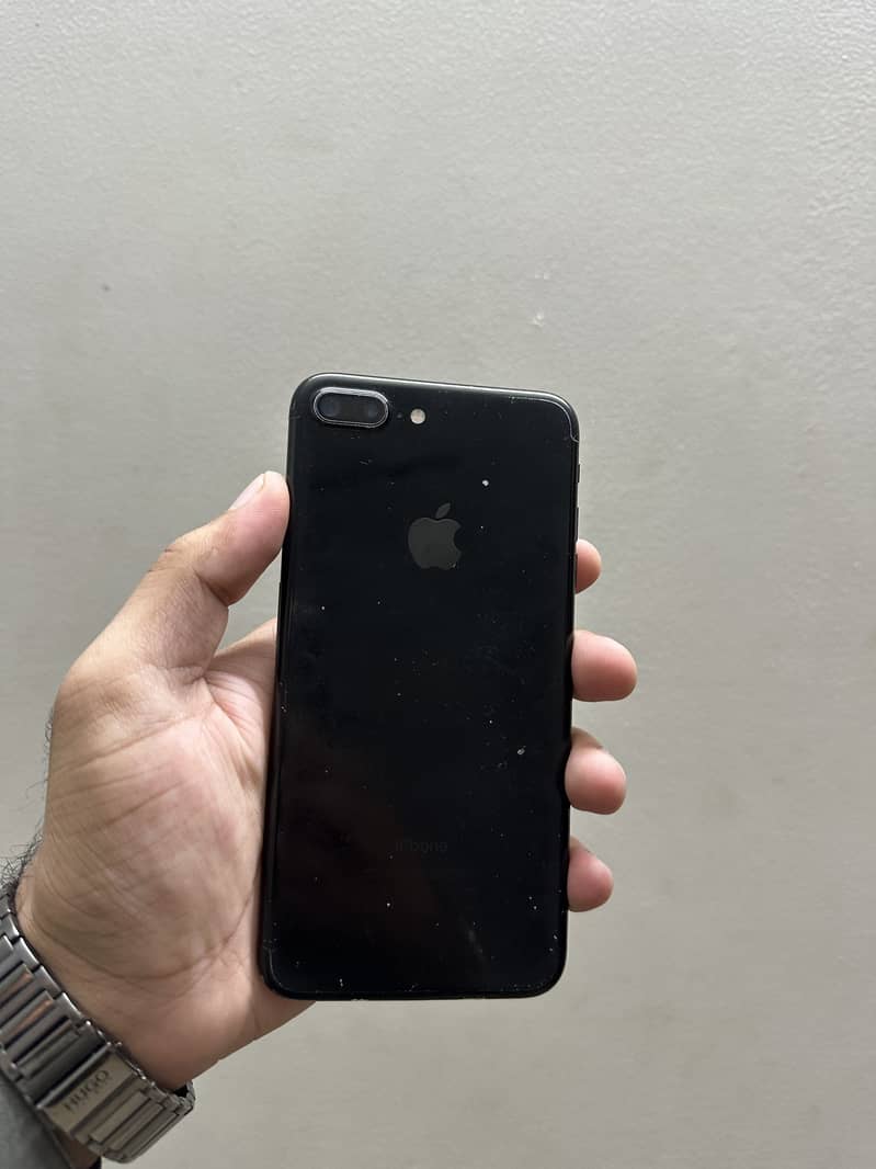 Apple iPhone 7 Plus 1