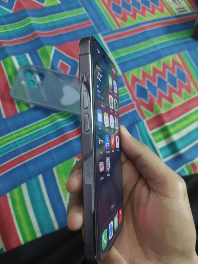 Apple iPhone 14 Pro 1