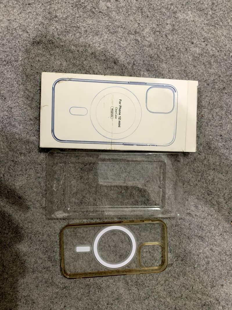 Apple iPhone 12 mini 1