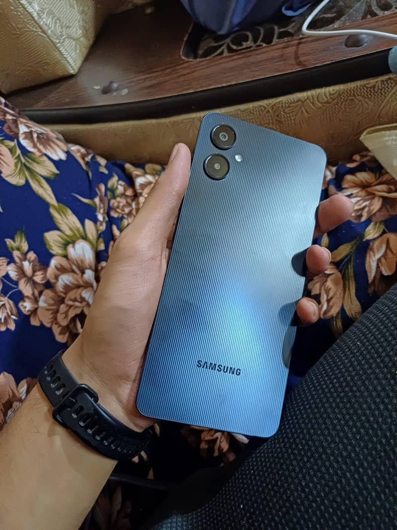 Samsung Mobile A06 0