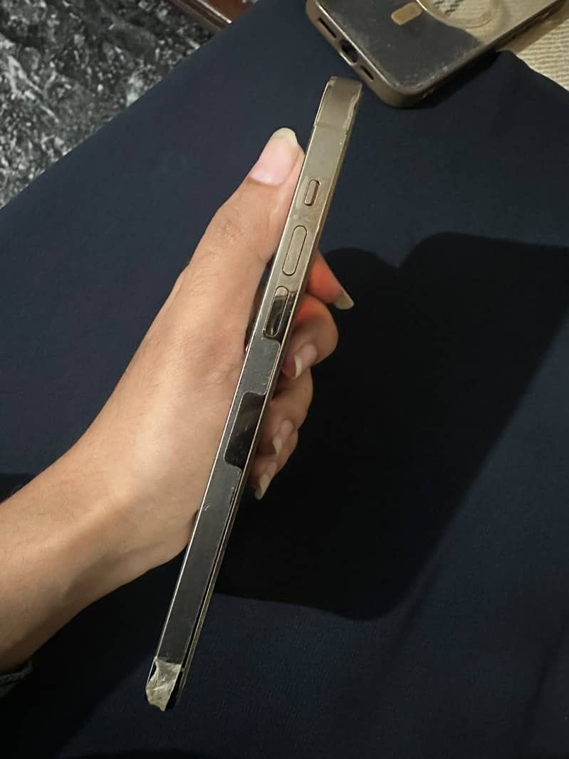 Apple iPhone 14 Pro Max 5
