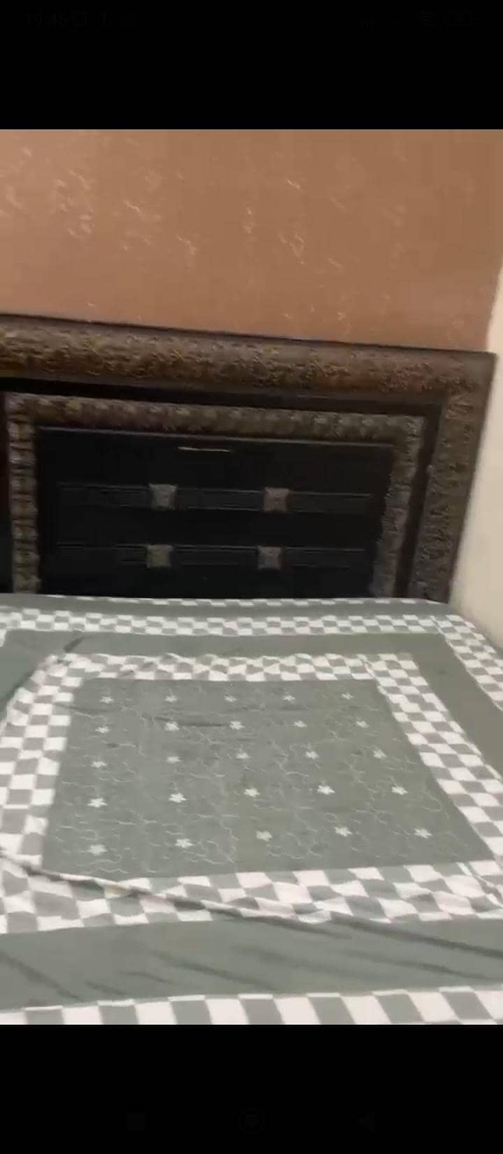 Double bed 0
