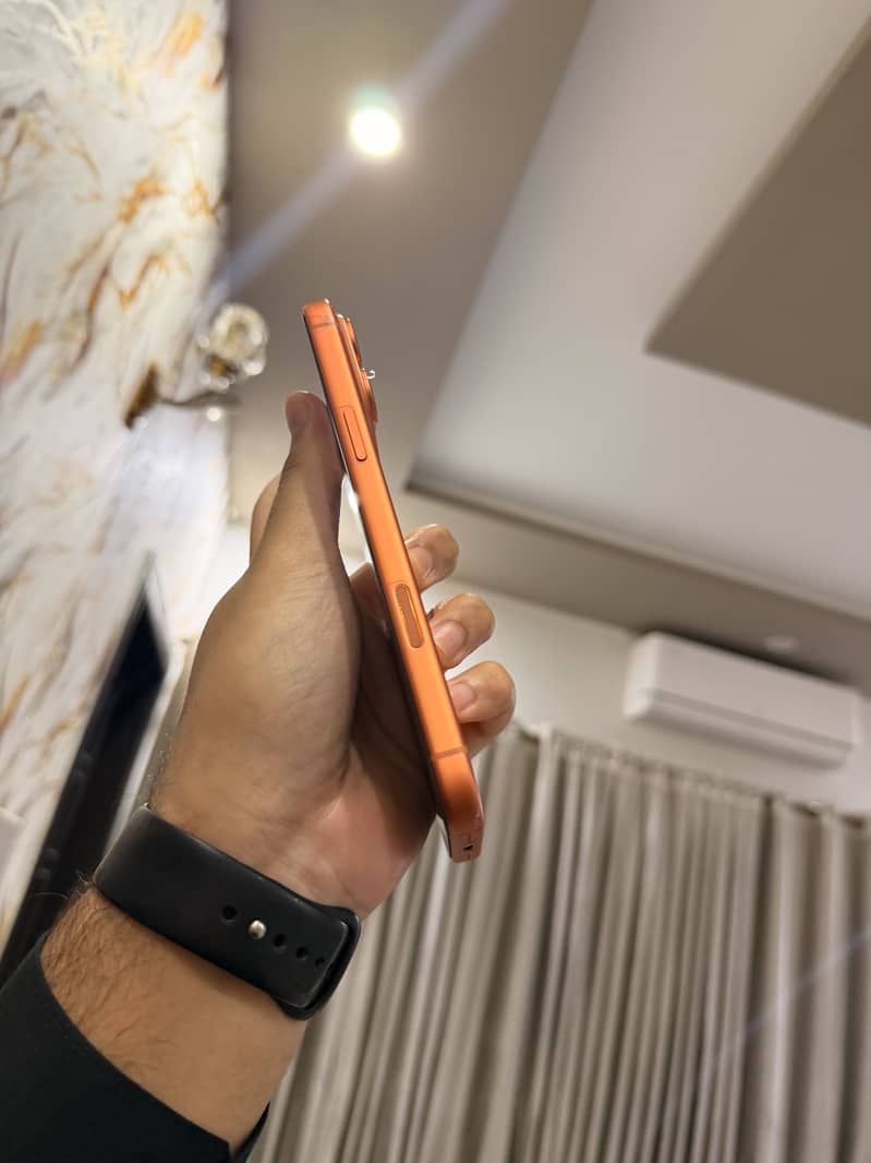 Apple iPhone 17 Pro Max 5