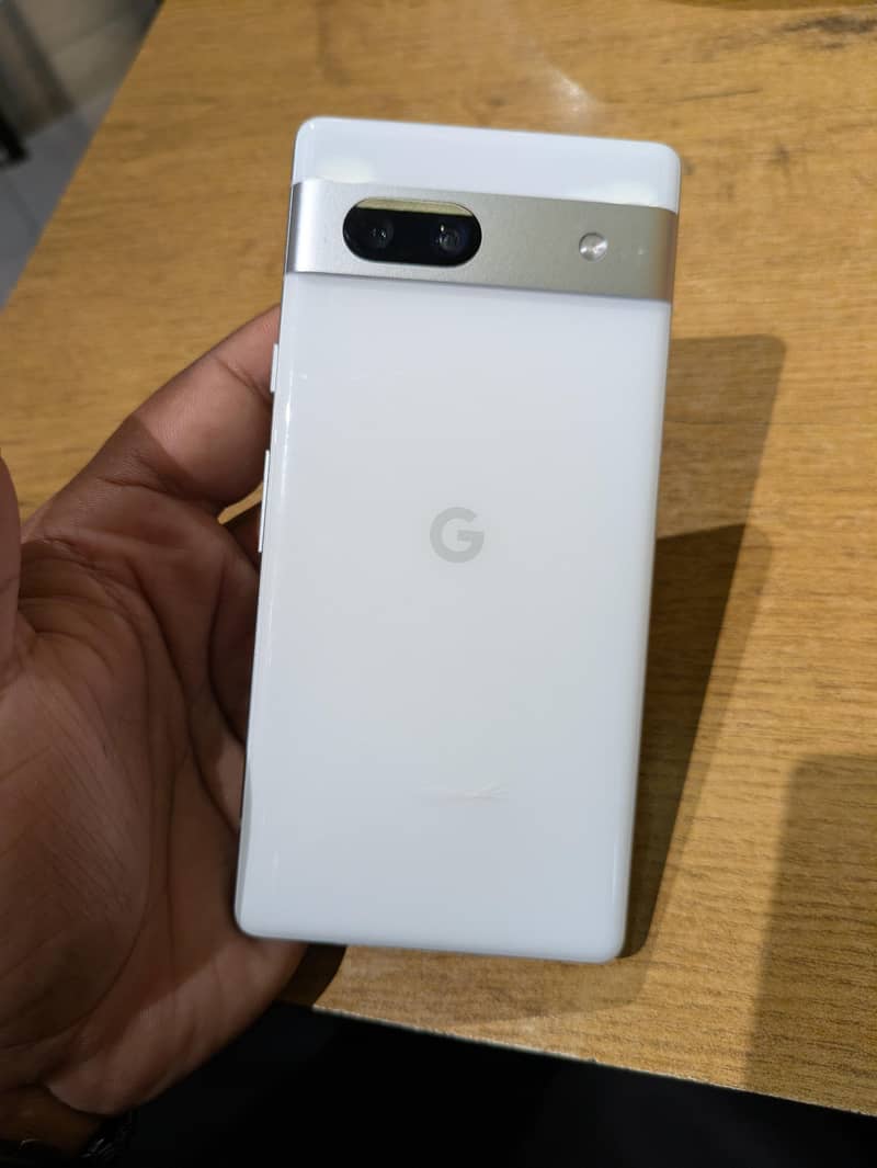 Google Pixel 7a 1