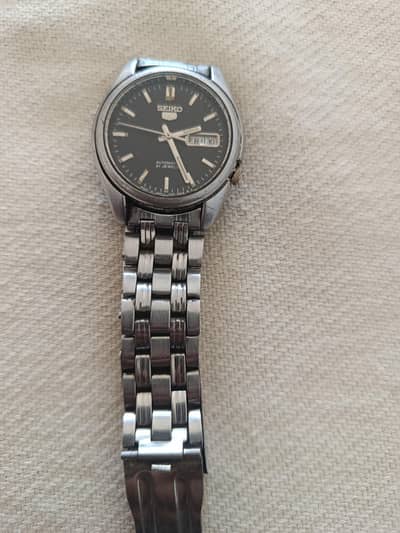 Seiko 5 watch in good condition