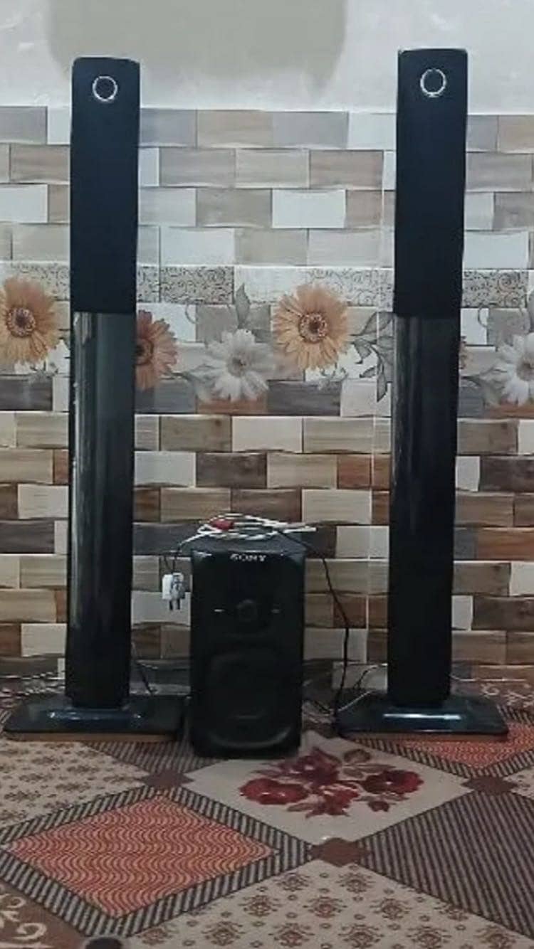 Sony spiker 1