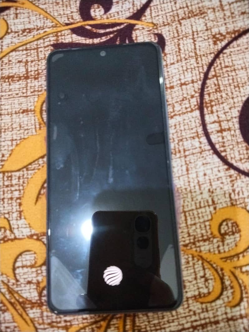Vivo V27e 1