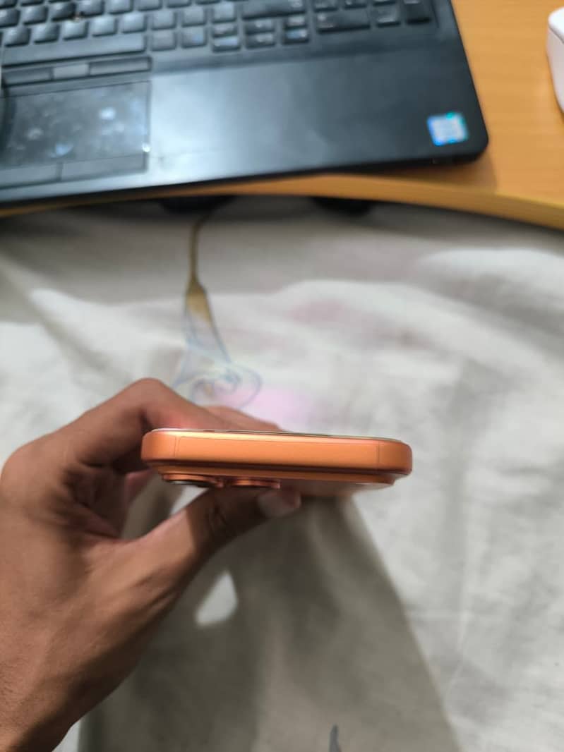 Apple iPhone 17 Pro Max 1