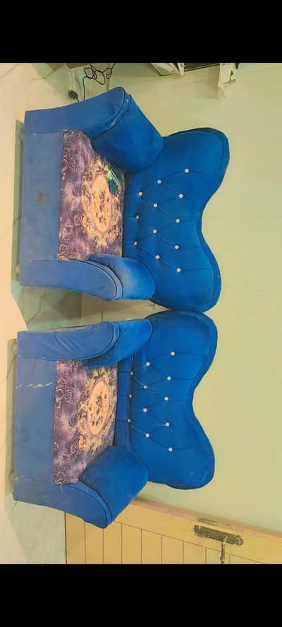 Sofas are with velvet fabric. No damage. 5 seater.