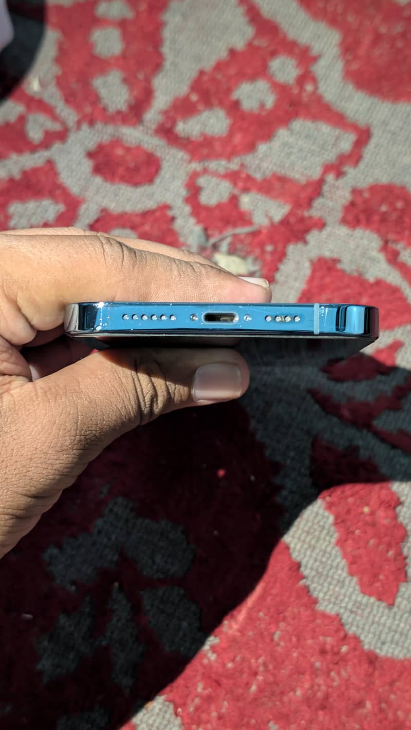 Apple iPhone 13 Pro Max 6