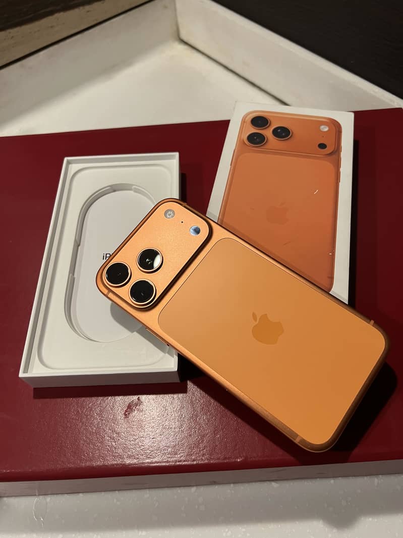 Apple iPhone 17 Pro Max 1