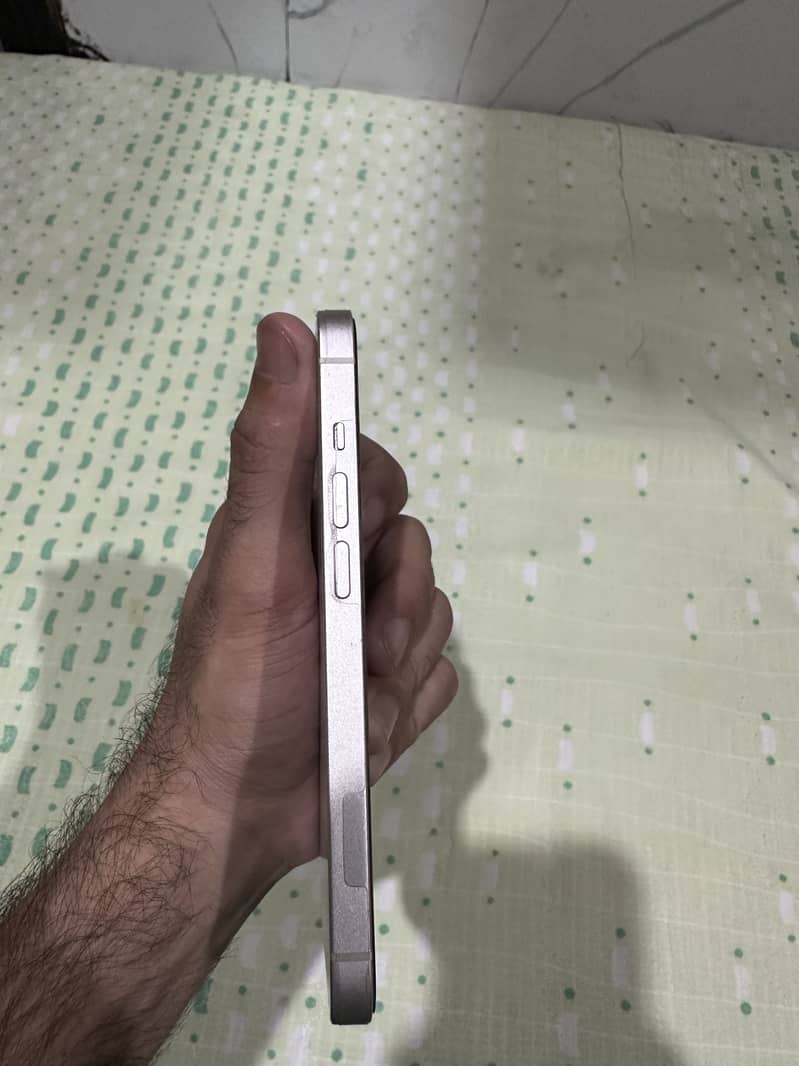 Apple iPhone 14 8