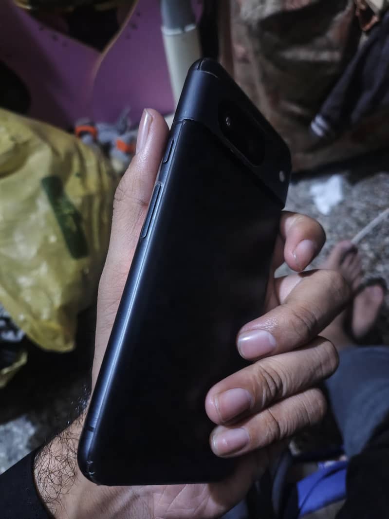 Google Pixel 8 3