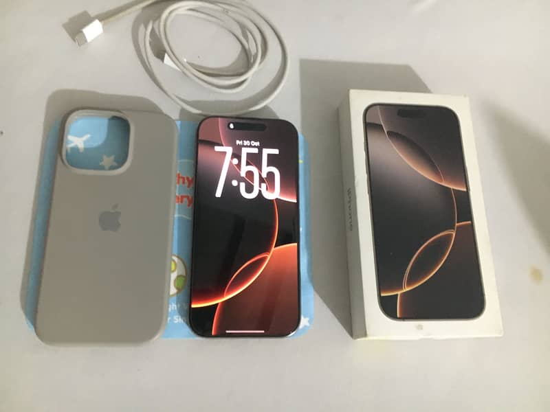 Apple iPhone 16 Pro 0