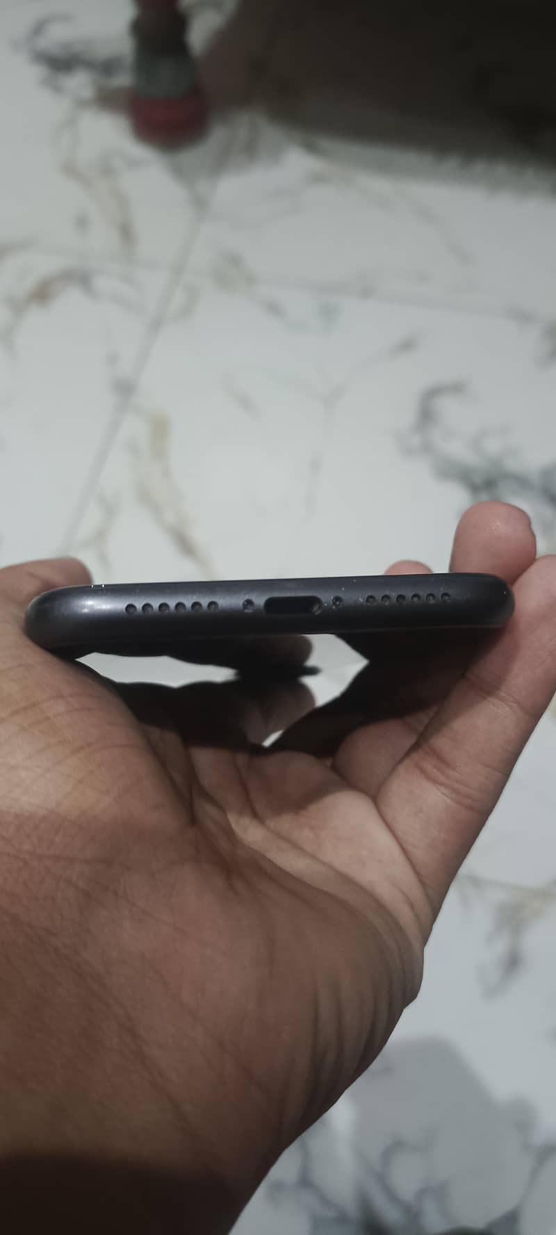 Apple iPhone 11 4