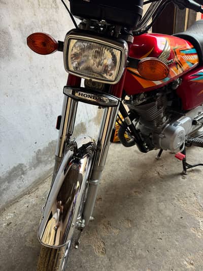 125 VIP condition urgent sell
