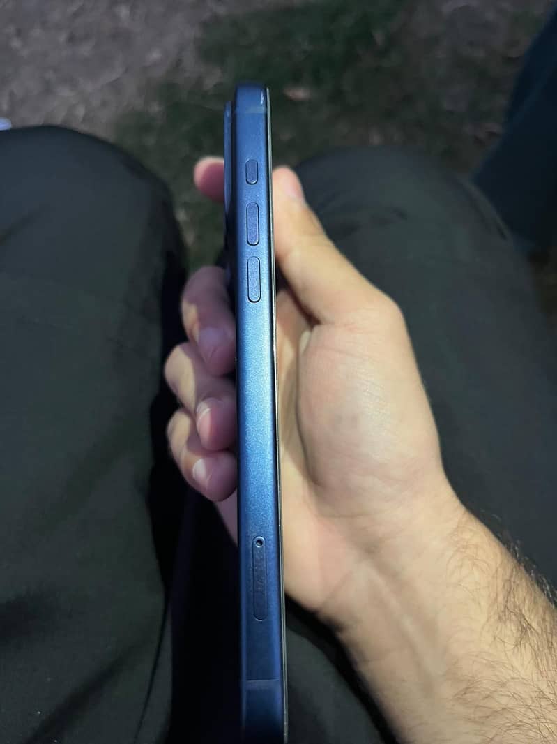 Apple iPhone 17 Pro Max 1