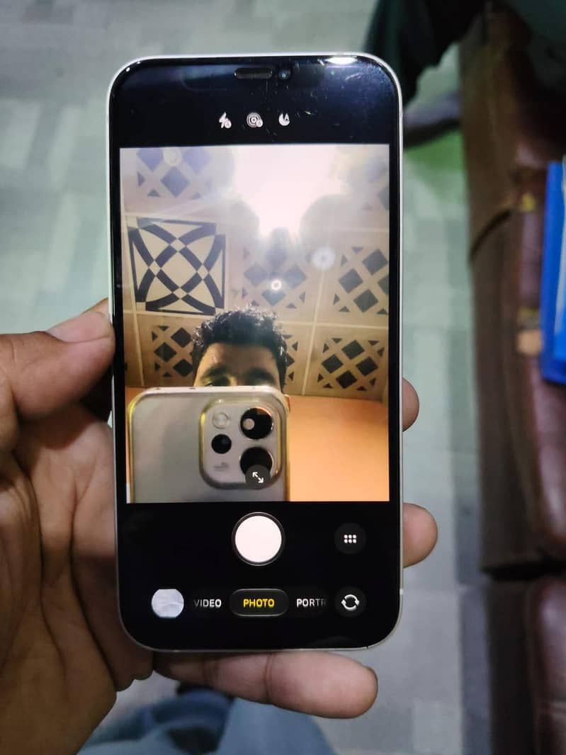 Apple iPhone 12 1